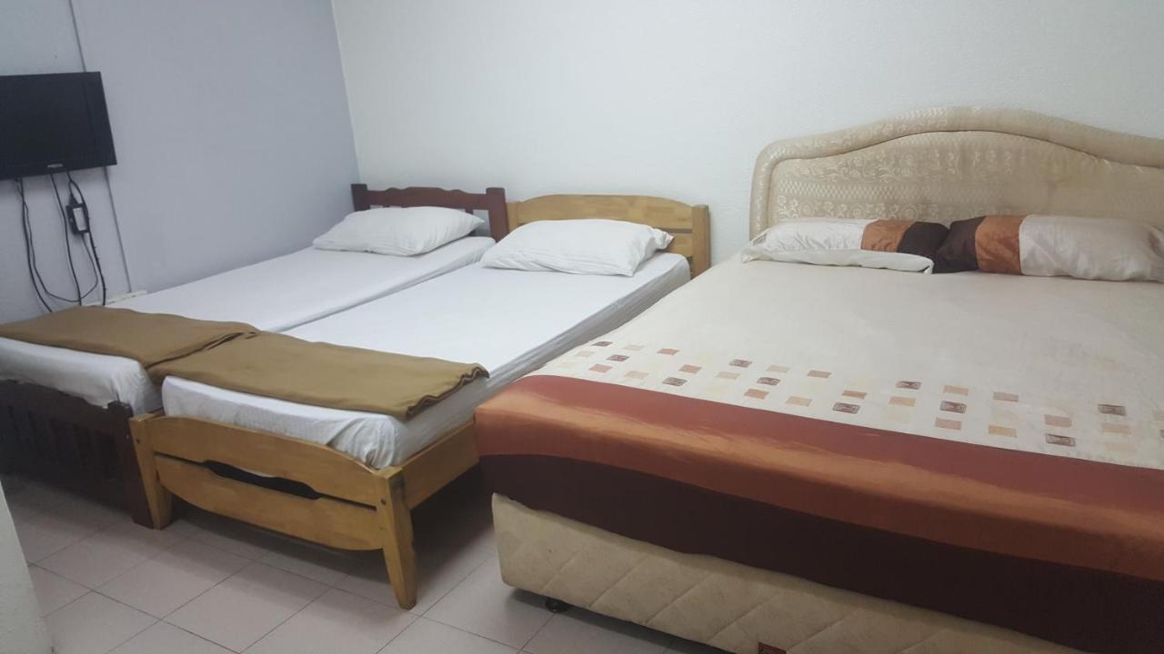 G99 Hotel Джордж Таун Екстериор снимка